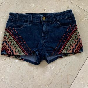 BDG🌷Embroidered🌷Aztec🌷Tribal✨Jean Shorts✨Sz: 27